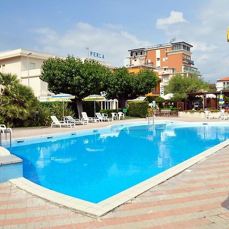 Hotel Perla Сенигалия Екстериор снимка