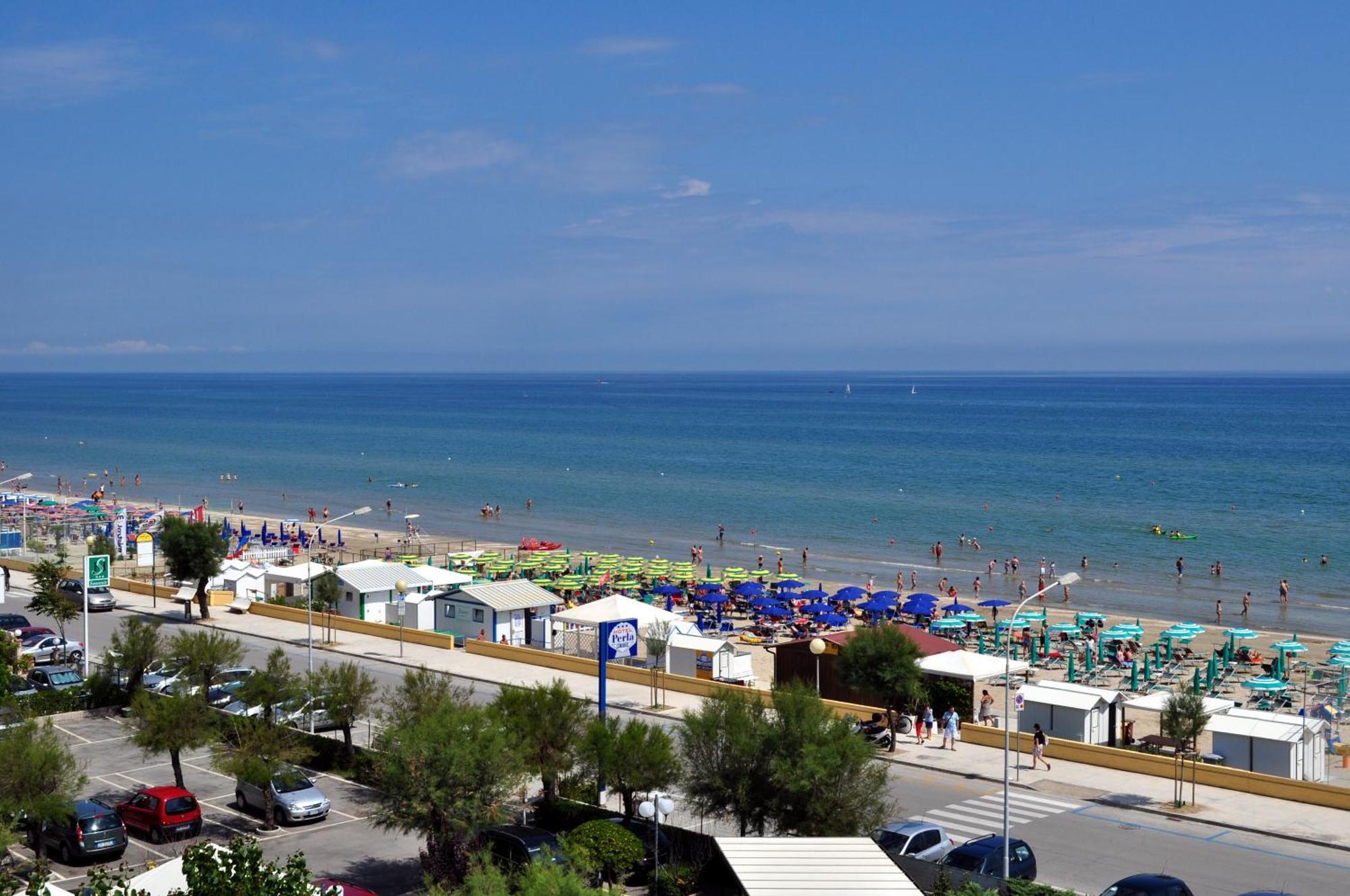 Hotel Perla Сенигалия Екстериор снимка