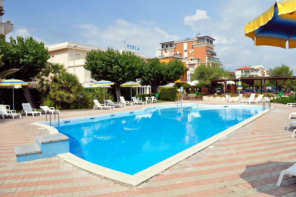 Hotel Perla Сенигалия Екстериор снимка